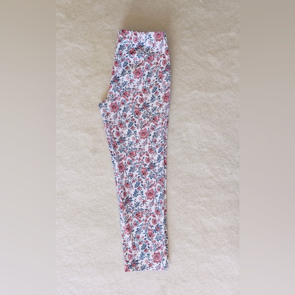 Charter Club White, Blue & Red Floral TummyControl Straight Leg Pants EUC Size 4 - Picture 4 of 10